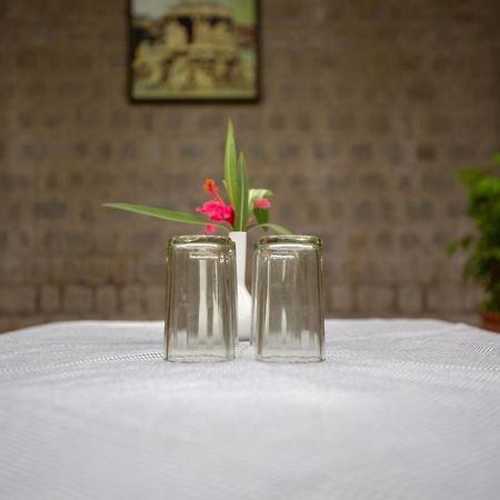 Kstdc Hotel Mayura Bhuvaneshwari Kamalapur Hampi Exteriör bild