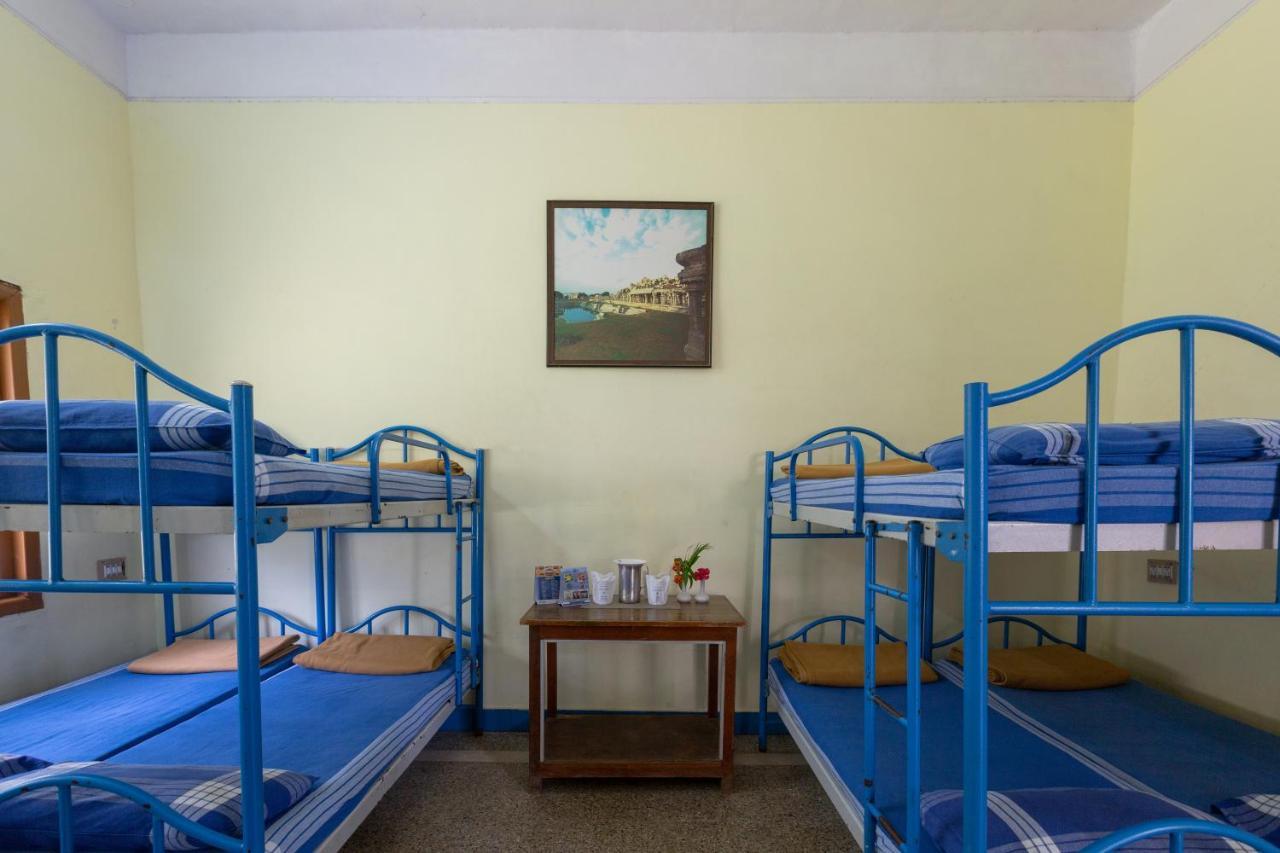 Kstdc Hotel Mayura Bhuvaneshwari Kamalapur Hampi Exteriör bild