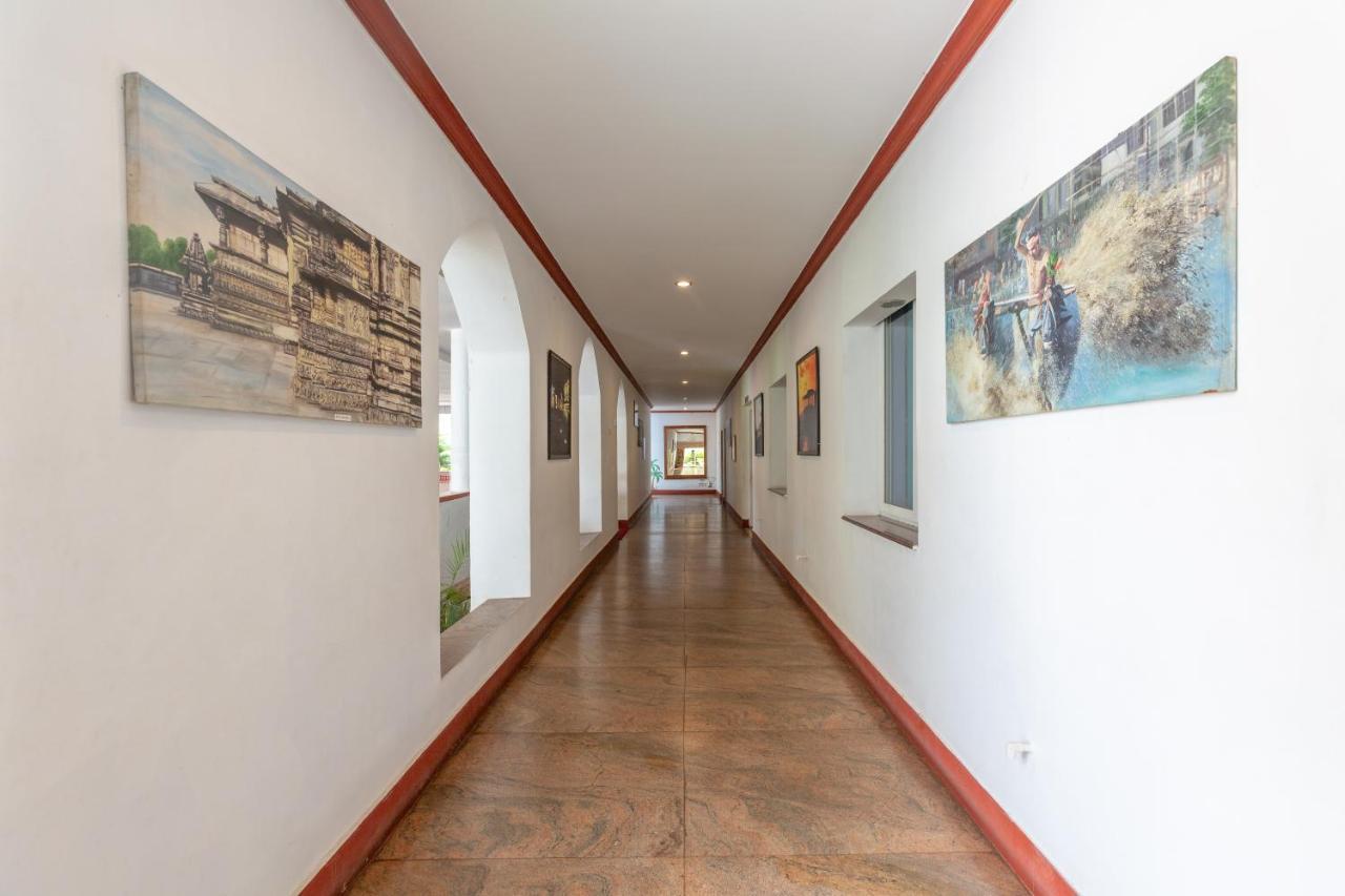 Kstdc Hotel Mayura Bhuvaneshwari Kamalapur Hampi Exteriör bild