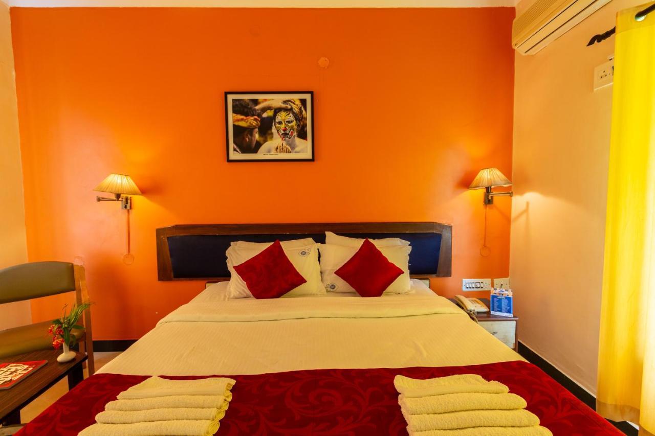 Kstdc Hotel Mayura Bhuvaneshwari Kamalapur Hampi Exteriör bild